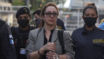 Exfiscal anticorrupción de Guatemala sale
