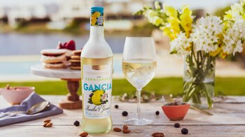 Es un cóctel listo para