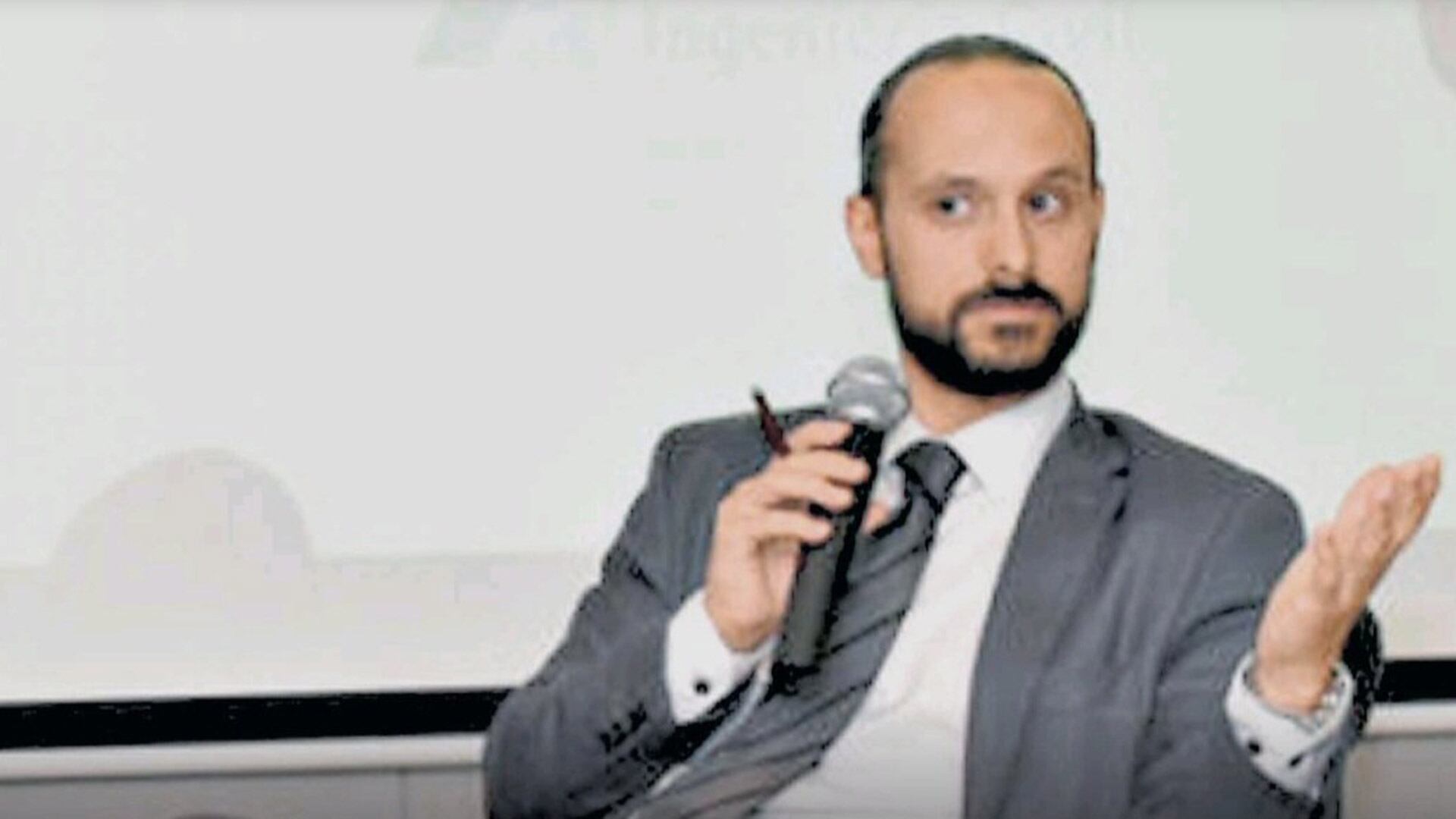 Camilo Cordero Fabbri renunció a la Oficina Anticorrupción luego de que se conociera públicamente que representa a Miguel Calvete