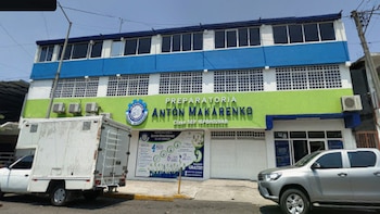 Balacera en Michoacán: Preparatoria Anton