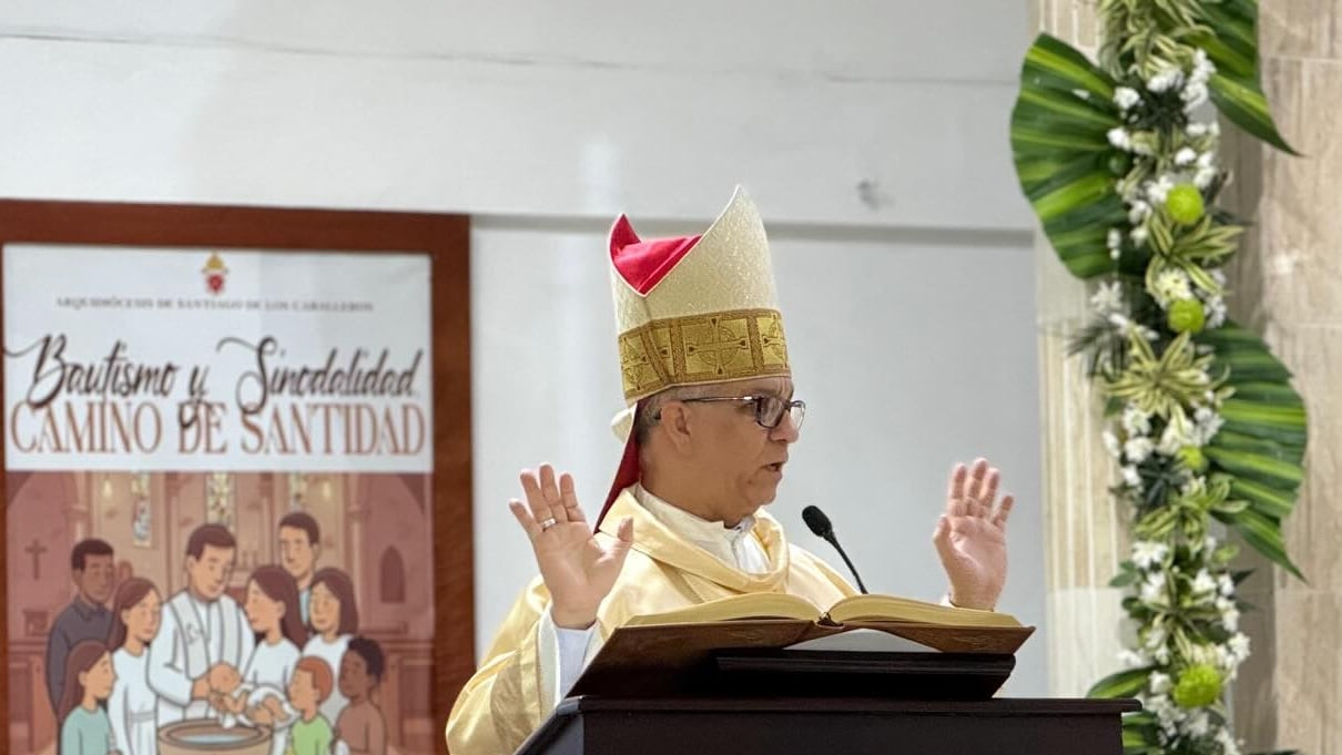 Las aclaraciones del líder religioso subrayan el respeto a la dignidad de todas las personas, distanciándose de expresiones previas y reafirmando el valor del ser humano frente a la polémica suscitada en medios nacionales (Foto cortesía Monseñor Héctor Rafael Rodríguez)