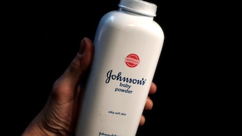 J&J acuerda pagar más de USD 5.500 millones para cerrar demandas por cáncer de ovario vinculado a su talco