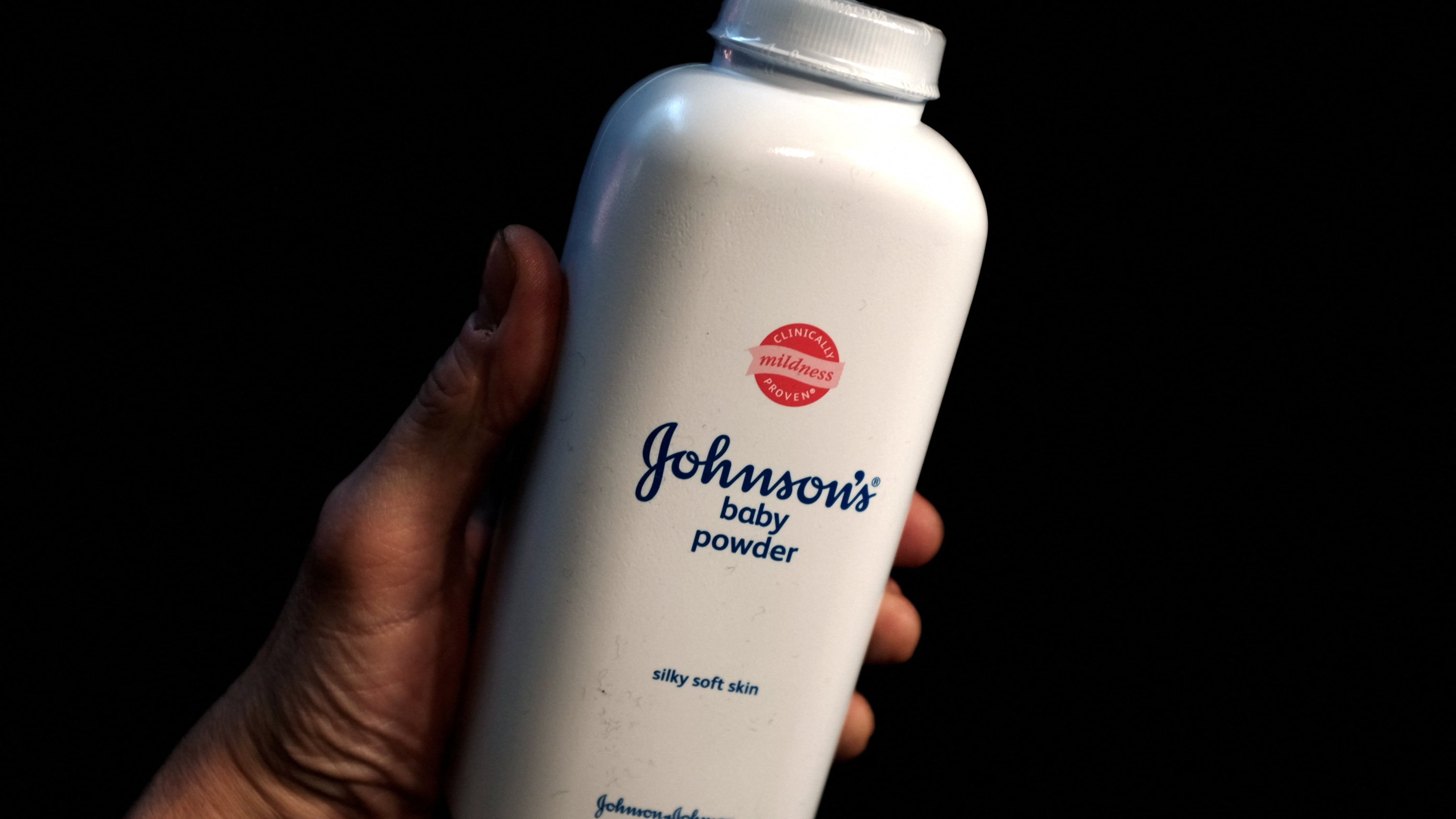 J&J acuerda pagar más de USD 5.500 millones para cerrar demandas por cáncer de ovario vinculado a su talco