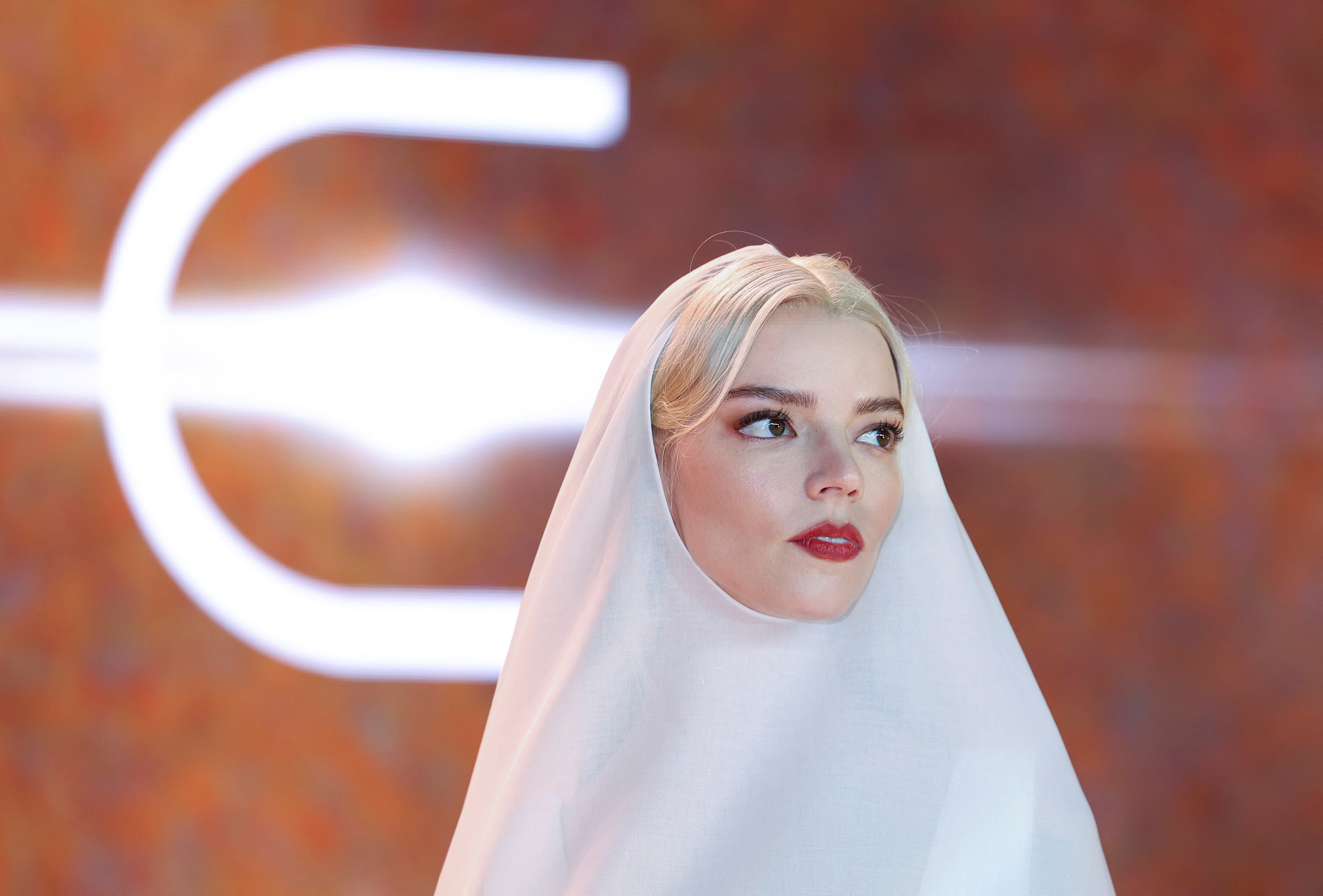 Anya Taylor-Joy señaló que la única presión que recibe es la de ella misma. (REUTERS/Hannah McKay)