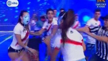 Rosángela Espinoza y Yahaira Plasencia