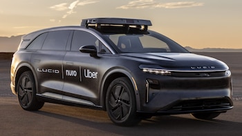 Así serán los nuevos robotaxis de Uber: vehículos eléctricos, sensores avanzados y viajes sin conductor