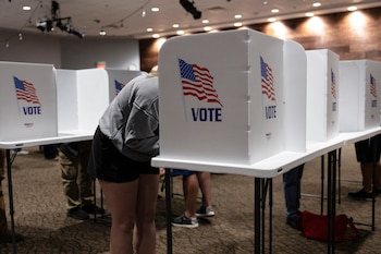 El fallo frenó antes de las elecciones legislativas del 3 de noviembre una norma impulsada por el gobierno republicano de Ohio para endurecer la inscripción electoral (REUTERS/Megan Jelinger).