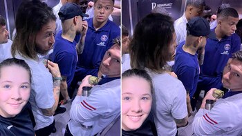 Messi mira de reojo y