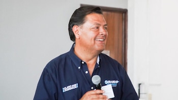 Rescatan con vida al empresario