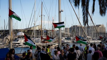 Cuatro barcos de la Global