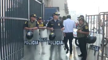 Restringen el acceso al Ministerio