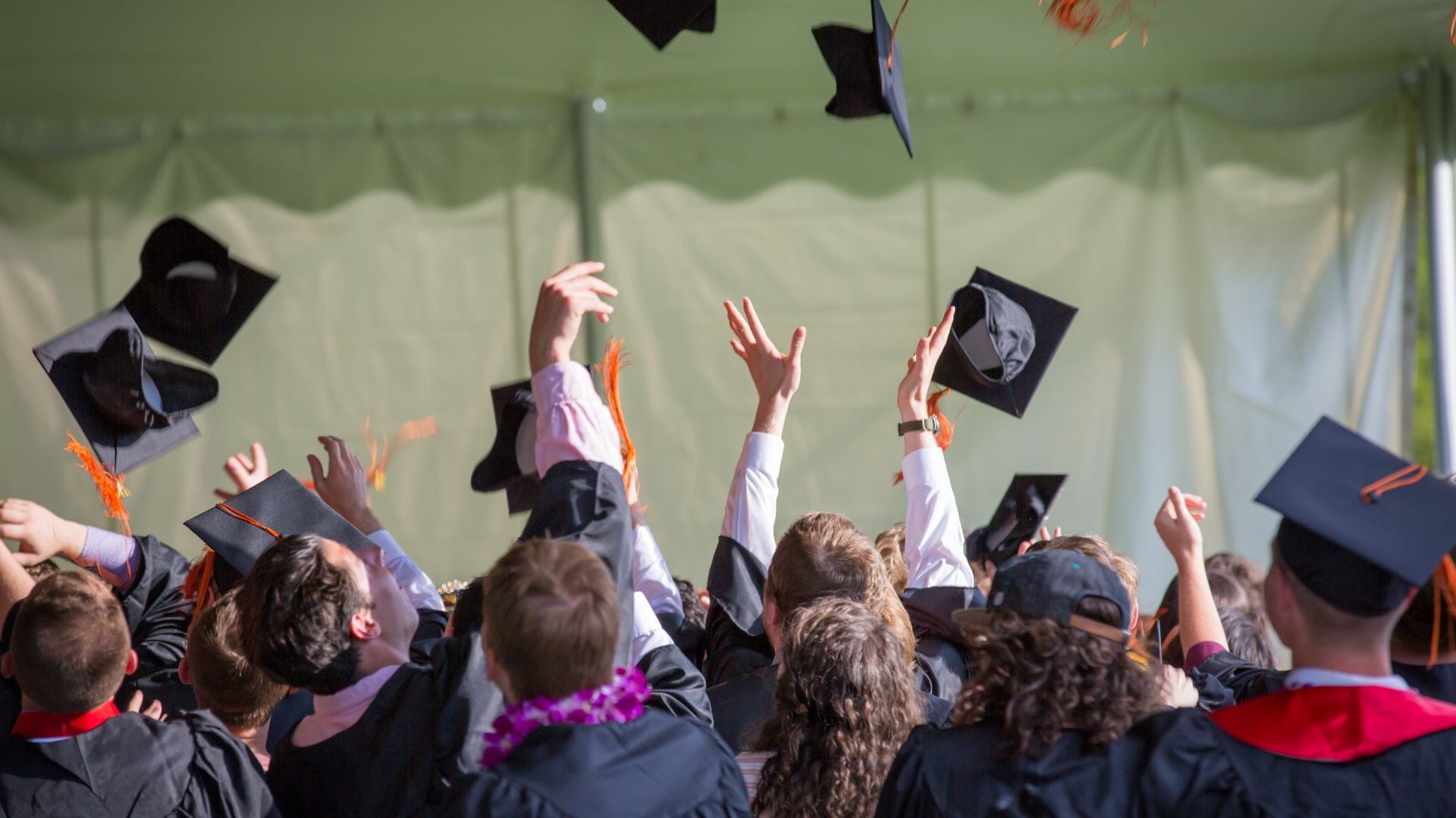 El sistema de la Universidad Estatal de California concentra a los graduados de enfermería con los ingresos más elevados de la disciplina (Canva)
