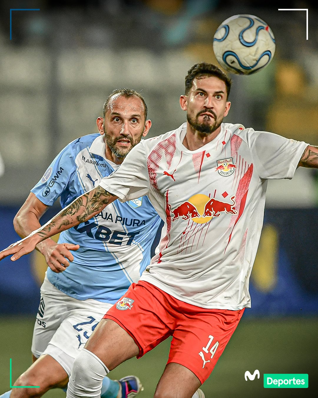 Hernán Barcos tuvo varios duelos con los defensas de Red Bull Bragantino y se las ingenió para generar dos ocasiones de gol. - créditos: Movistar Deportes