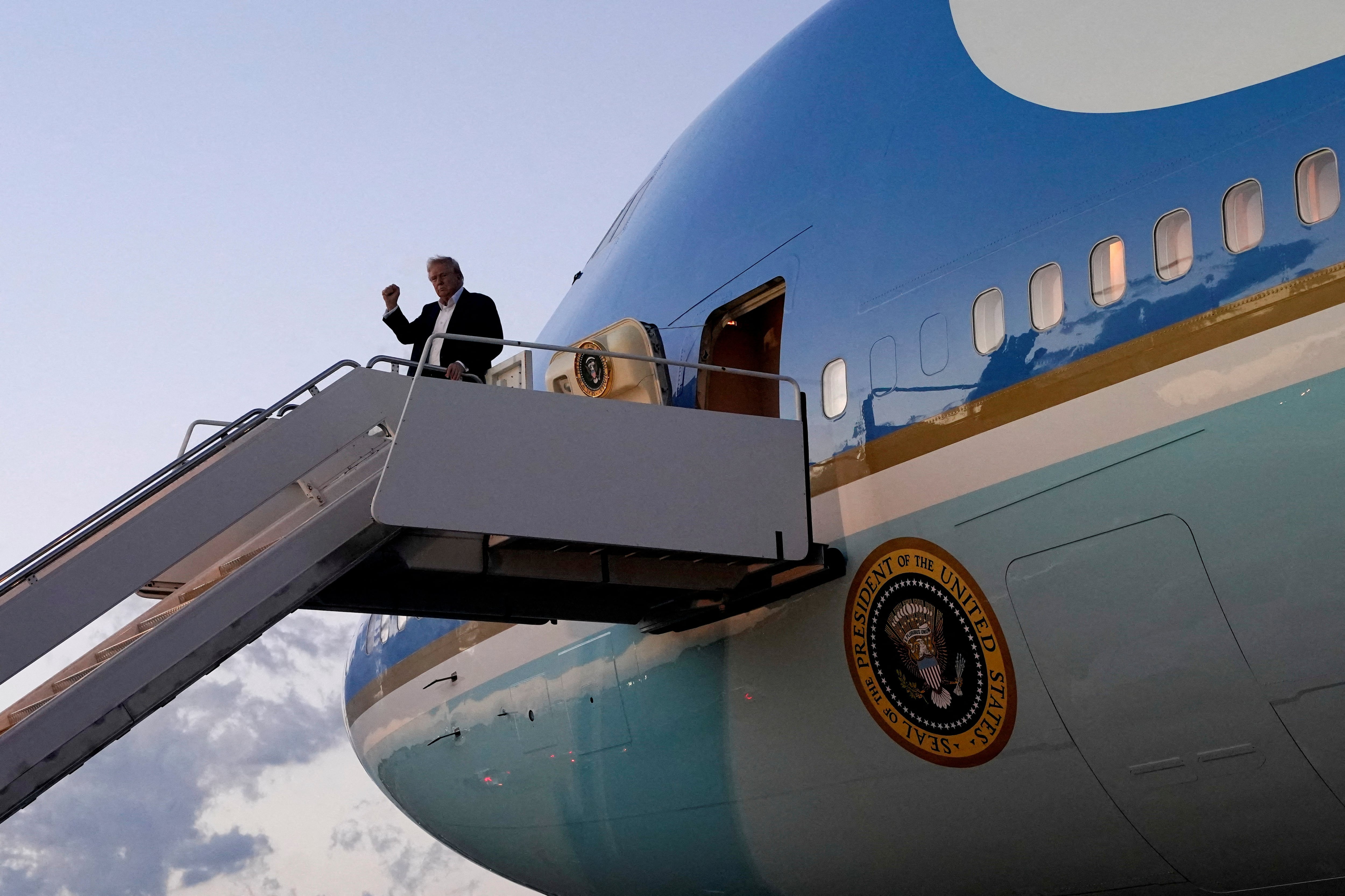 El emblemático Air Force One fue retirado de la flota presidencial de Estados Unidos tras casi cuatro décadas de servicio (REUTERS)