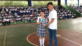 Él es Joshue Castellanos, el