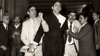 Una bayoneta de la Primera Guerra Mundial y un “agente comunista”: el día que un sacerdote intentó asesinar al papa Juan Pablo II