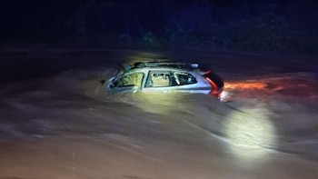 Riadas, inundaciones y carreteras cortadas: las imágenes de las consecuencias de las lluvias y tormentas que han caído en Cataluña y la Comunidad Valenciana