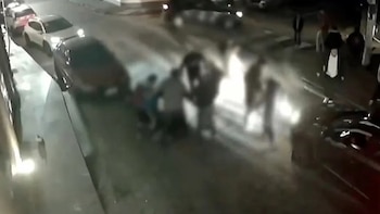 Estudiante de enfermería fue brutalmente golpeado por fanáticos violentos de Liga de Quito