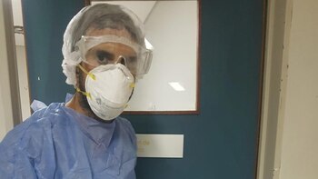 La lucha de un infectólogo