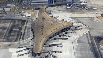 Tocumen proyecta alcanzar un movimiento de 30 millones de pasajeros anuales para 2030, reforzando su liderazgo regional. (Cortesía: Panamá Prestige)