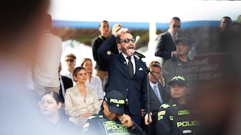 Investido presidente de Colombia Abelardo de la Espriella