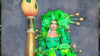 Nayla Downs se corona como