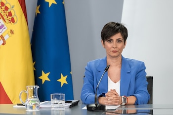 La ministra de Vivienda y Agenda Urbana, Isabel Rodríguez, durante una rueda de prensa posterior al Consejo de Ministros.
(Diego Radamés / Europa Press)
