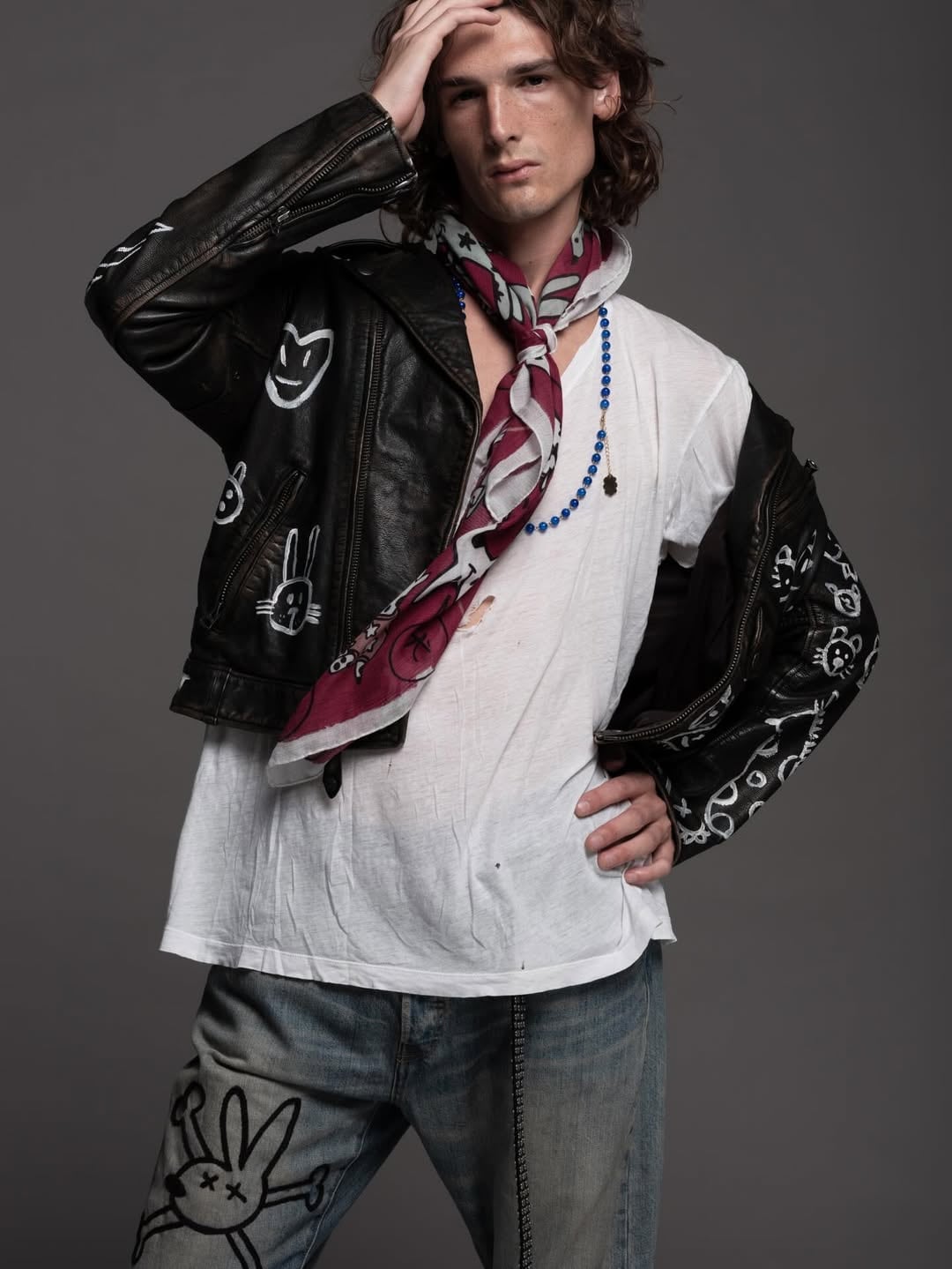 El legado de Luis Alberto Spinetta inspira, pero Ángelo Mutti Spinetta construye una identidad propia que equilibra tradición y modernidad (Crédito: Instagram/gabriel_rocca)