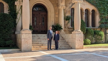 Felipe VI recibe a Vivas en Marivent para departir sobre la crisis migratoria en Ceuta