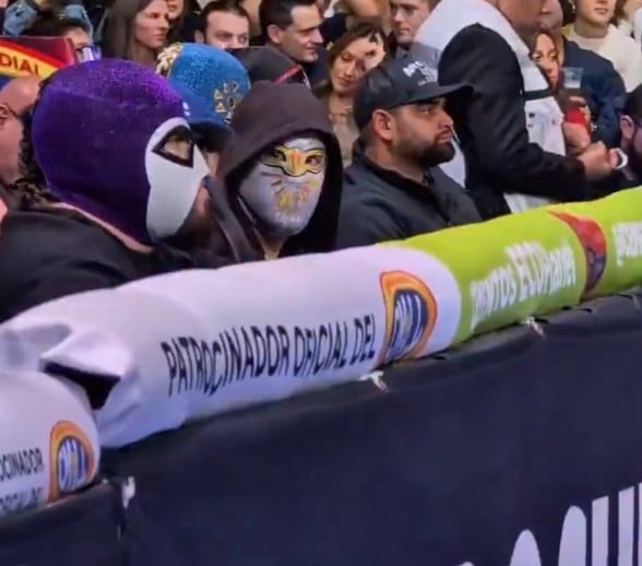 Bad Bunny acudió a la Arena México el 9 de diciembre (RS)