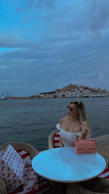 Vestidos de diseñador y accesorios