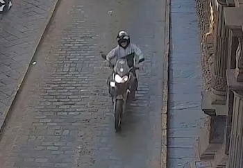 Policía detuvo a motociclista acusado