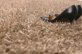 BC-WAKEUPCALL-STEP-UP-ART-NYTSF — No caption. (Tony