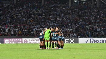 El imponente marco para recibir