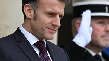 Macron desvela "discusiones técnicas" para