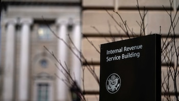 Temporada de impuestos 2026: el IRS mejoró con la tecnología, pero miles quedaron sin ayuda