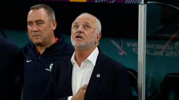 Arnold deja de ser el