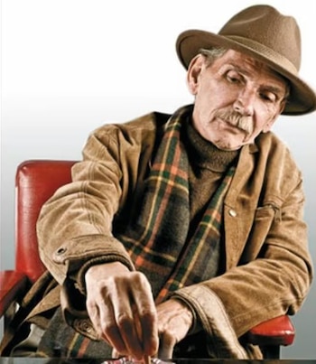 El escritor padecía de cáncer