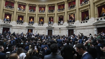 Quiénes fueron los dos diputados de peso que se ausentaron en la sesión informativa de Manuel Adorni