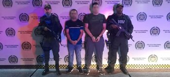 Alias Óscar Moto (derecha) era