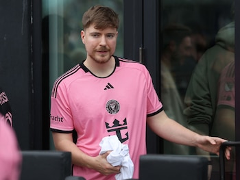 Canales con versiones multilingües amplían