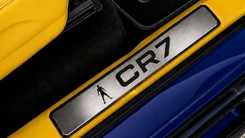 El auto exclusivo con los colores del Al-Nassr que Cristiano Ronaldo sumó a su colección