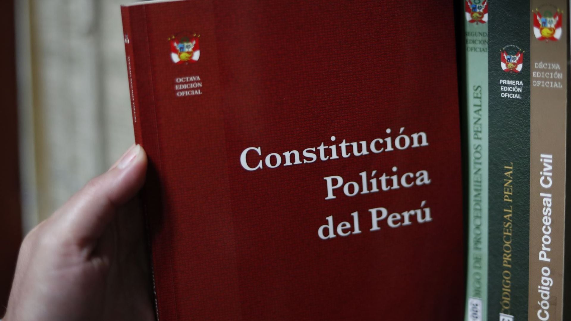 El debate político en Perú se concentra en una posible revisión del Título III de la Constitución de 1993, que regula el capítulo económico.