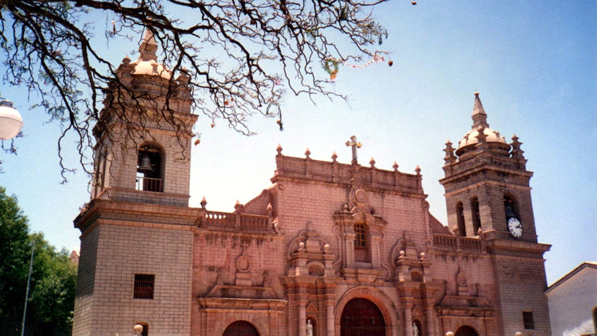 Ayacucho es conocida por su gran valor cultural e histórico de diferentes épocas de Perú (Wikimedia)