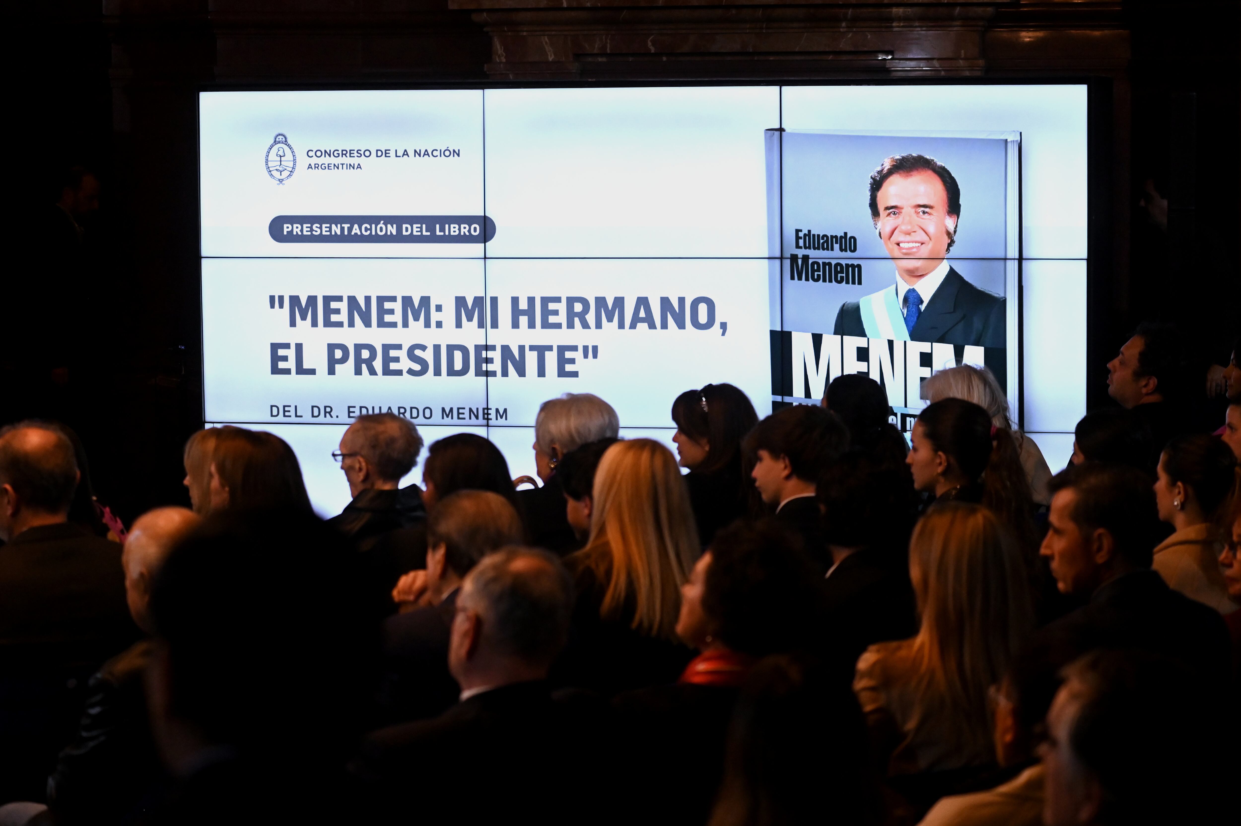 Hace unos meses, Eduardo presentó su libro “Menem, mi hermano, el presidente” (RS Fotos)