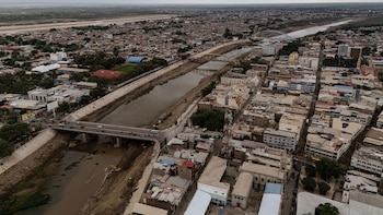 El Niño pone a Piura bajo agua, mientras el Gobierno Regional gastó más de S/ 300 mil en celebraciones y actividades