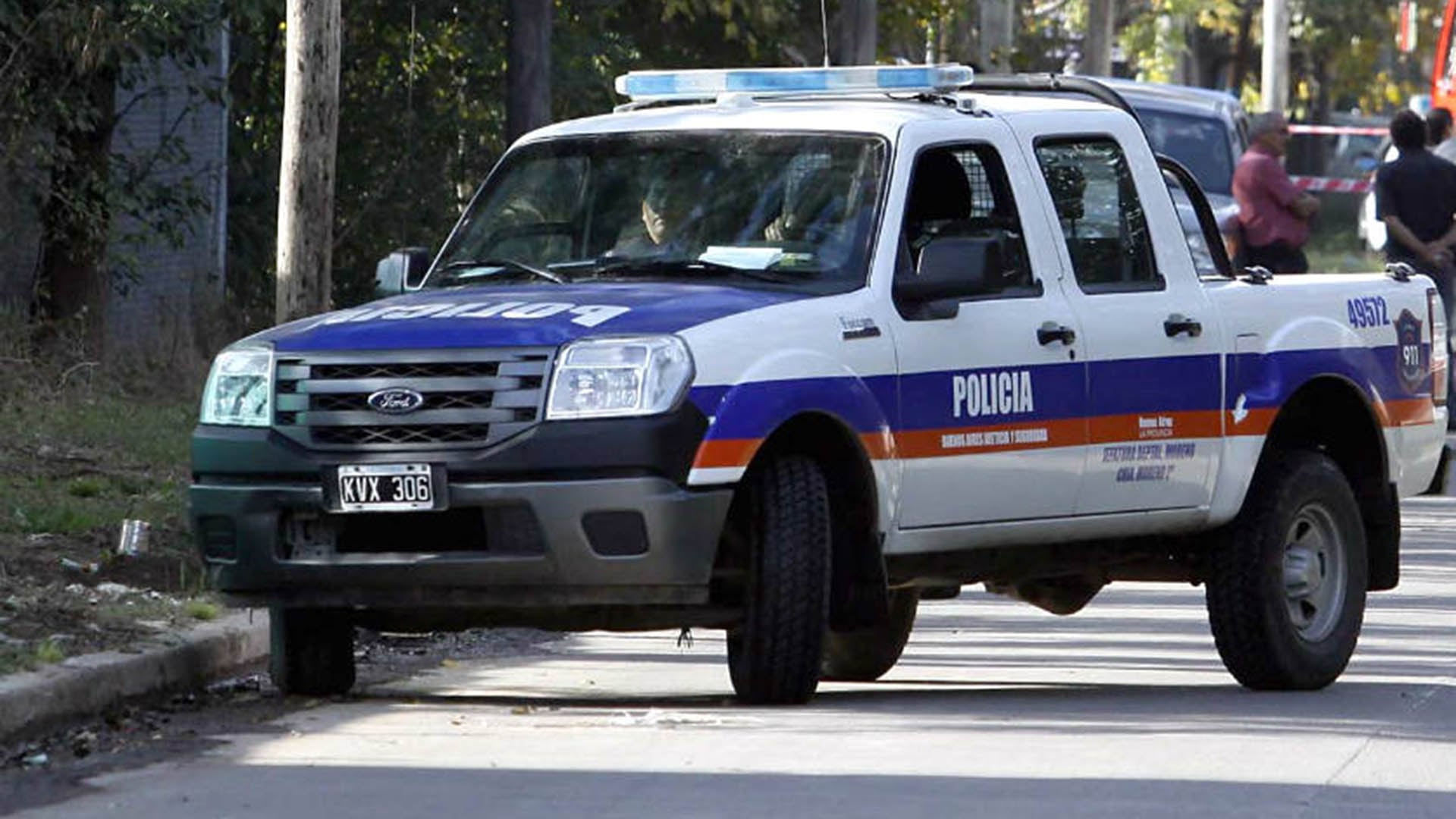 Testigos y peritajes confirmaron que la camioneta policial circulaba a contramano sin señales de emergencia en el momento del siniestro. (Foto de archivo)