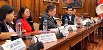 Miembros de la Comisión de