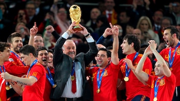 La reflexión de Vicente del Bosque tras ganar el Mundial de 2010: “La humildad de un grupo de futbolistas han hecho de la modestia un arma tan poderosa como su juego”