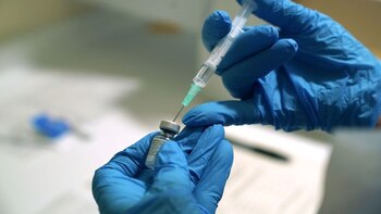 Vacunas seguras en tiempo récord: